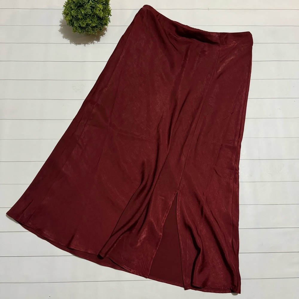 Elegant Burgundy Women's Skirt